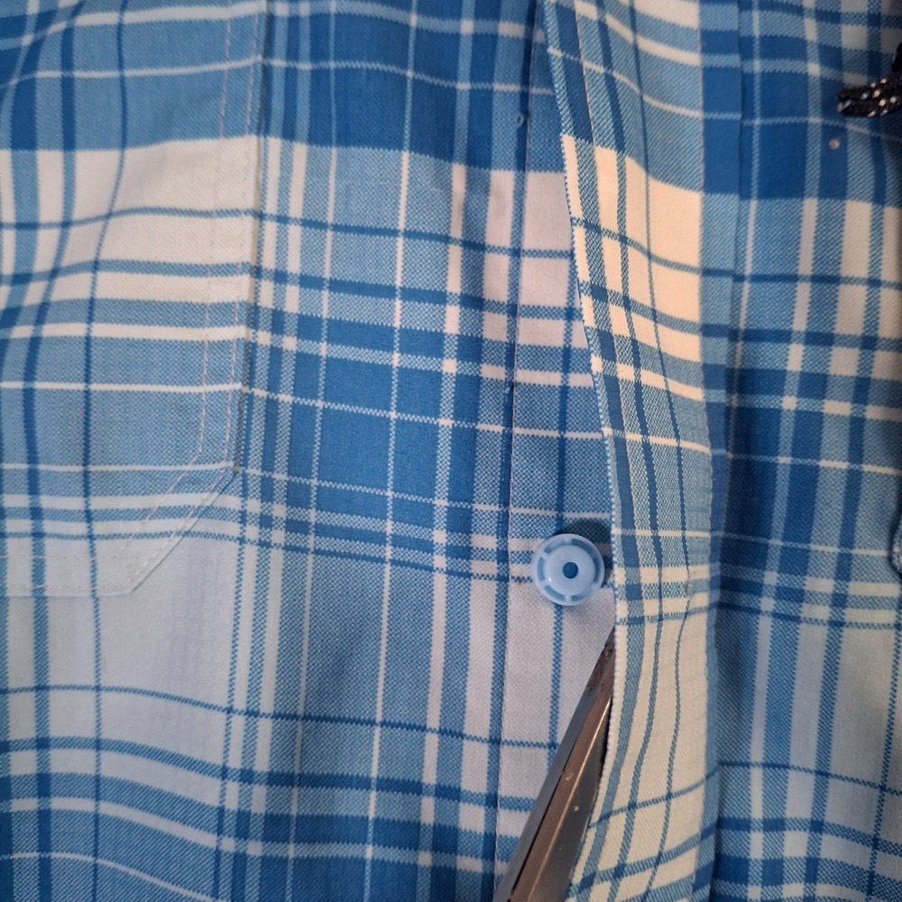 Vineyard Vines On The Go Performance Shirt Men's L Blue Plaid Brrr Button Down - Picture 2 of 9